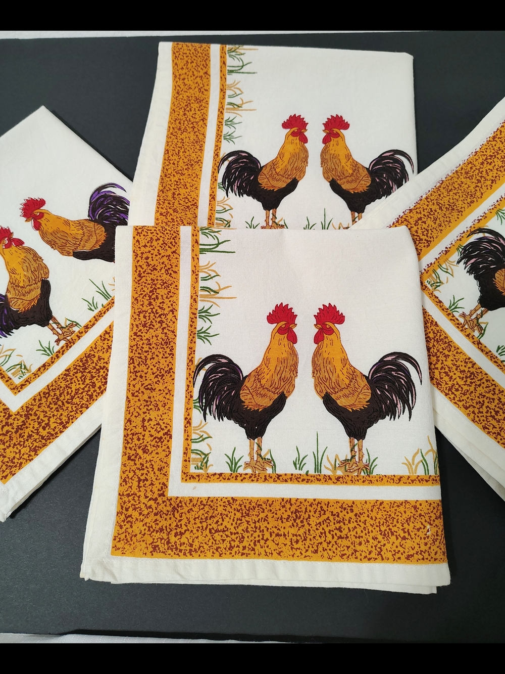 Vintage Set Of 4 Rooster Quality Linen Country Kitchen Towels Made In India